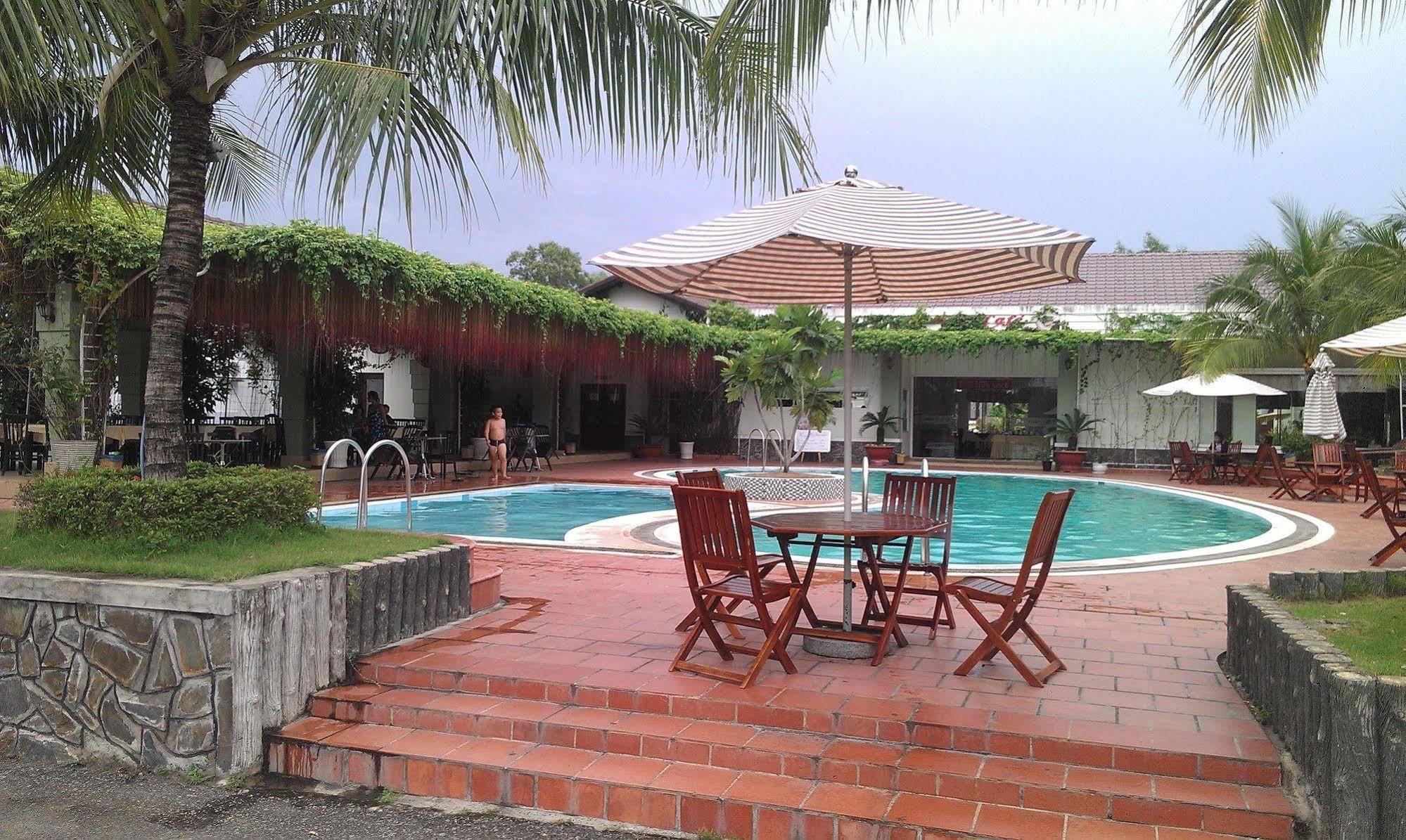 Sao Mai Phu My Resort Екстер'єр фото